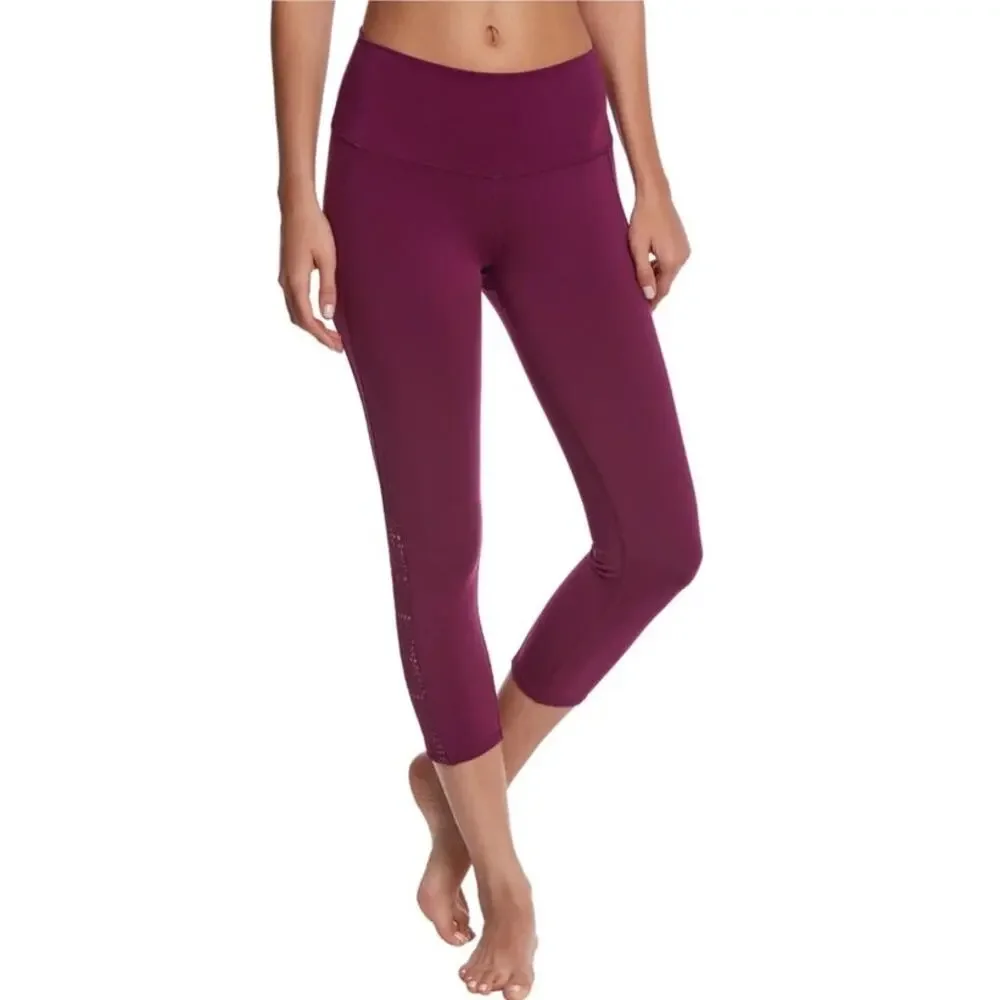 Alo High Waisted Patina Yoga Capri Pants Leggings 3158 Purple Burgundy Pilates